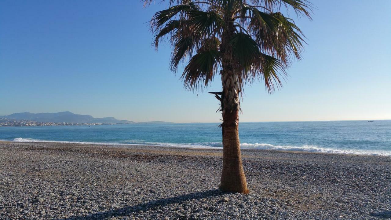 Residence Cap Azur Maison N° 56 Villeneuve-Loubet Ngoại thất bức ảnh